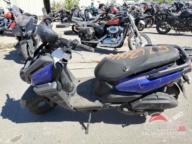 RKRSEH9Y2PA005697 2023 YAMAHA SCOOTER photo no. 3