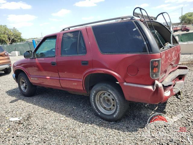 1GNCS13W2Y2242213 2000 CHEVROLET BLAZER photo no. 2