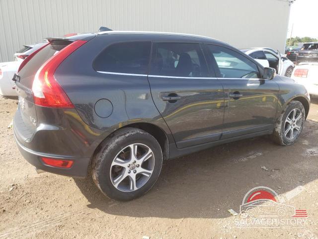 YV4902DZ6D2453395 2013 VOLVO XC60 photo no. 3