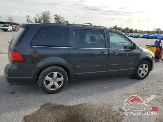 2V4RW3DG5BR767131 2011 VOLKSWAGEN ROUTAN photo no. 3