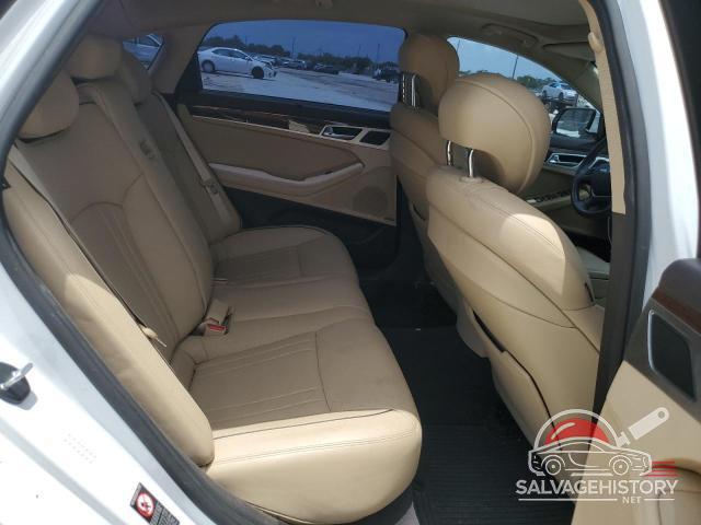 KMHGN4JE6FU084033 2015 HYUNDAI GENESIS photo no. 10