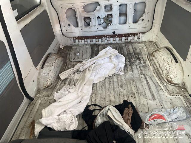 KN3HN38D2WK081231 1999 KIA AN240 MICROVAN photo no. 3