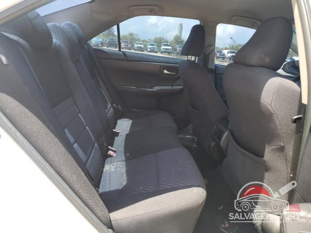 4T1BF1FK4GU202697 2016 TOYOTA CAMRY photo no. 10