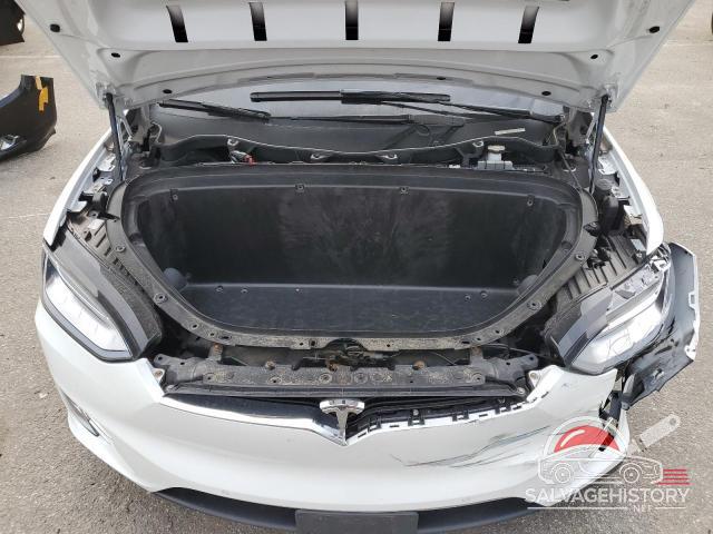 5YJXCDE21KF195716 2019 TESLA MODEL X photo no. 11