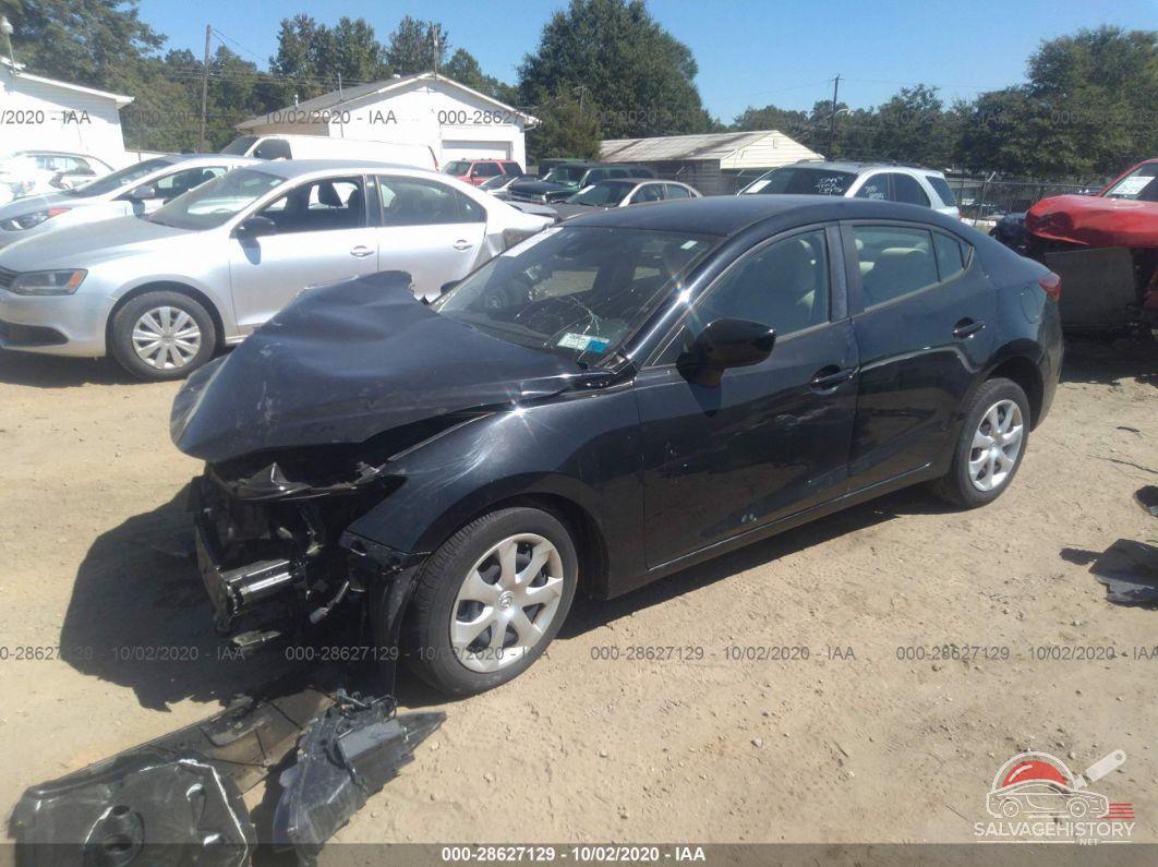 3MZBN1U79JM161739 2018 MAZDA MAZDA3 4-DOOR photo no. 2