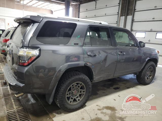JTEBU5JR6H5427488 2017 TOYOTA 4RUNNER photo no. 3
