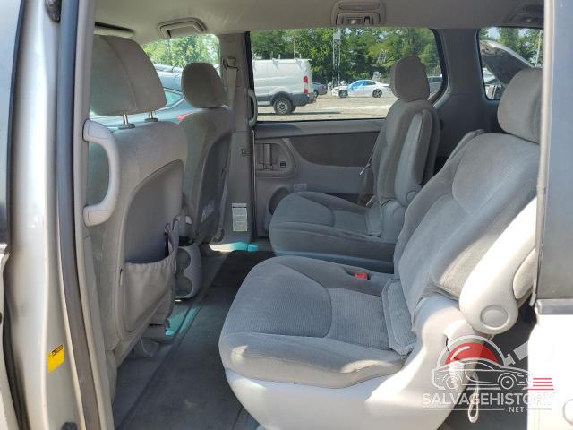 5TDZA23C94S102633 2004 TOYOTA All Models photo no. 11