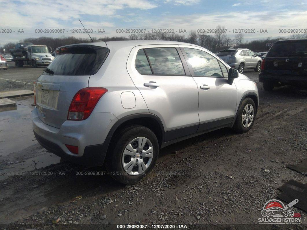 KL7CJKSB6HB144752 2017 CHEVROLET TRAX photo no. 4