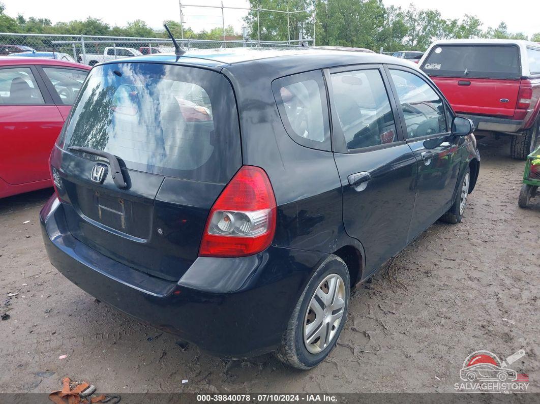 JHMGD38488S042216 2008 HONDA FIT photo no. 4