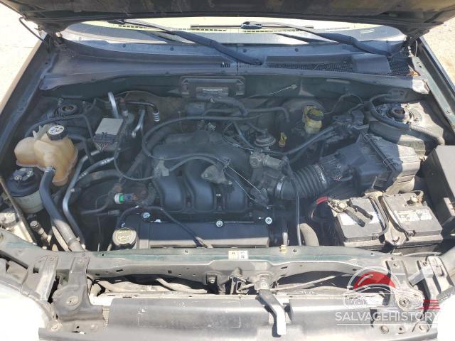 1FMYU93194DA04431 2004 FORD ESCAPE photo no. 12