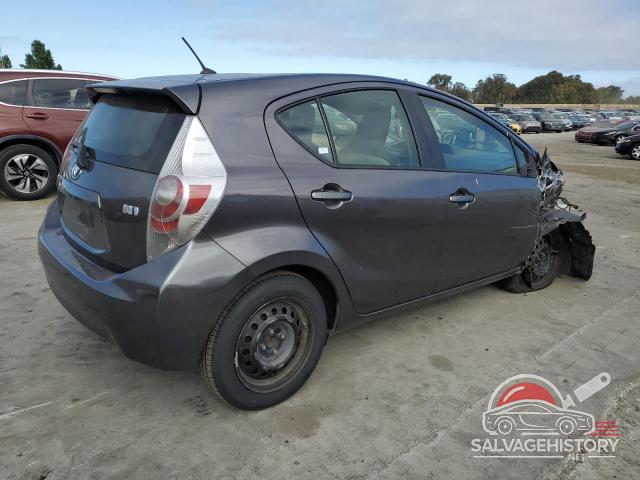 JTDKDTB35E1565173 2014 TOYOTA PRIUS photo no. 3