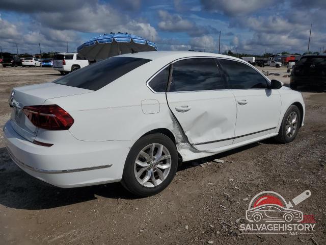 1VWAT7A32HC032968 2017 VOLKSWAGEN PASSAT photo no. 3