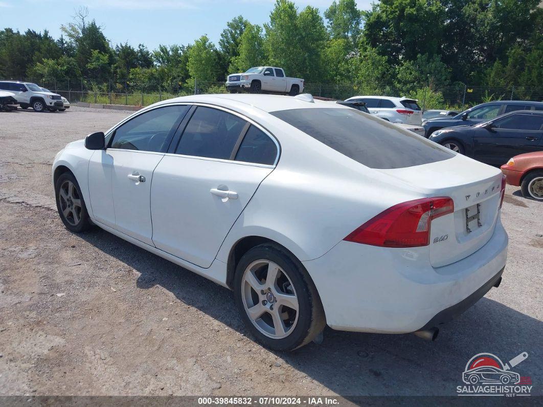 YV1612FS8D1204440 2013 VOLVO S60 photo no. 3