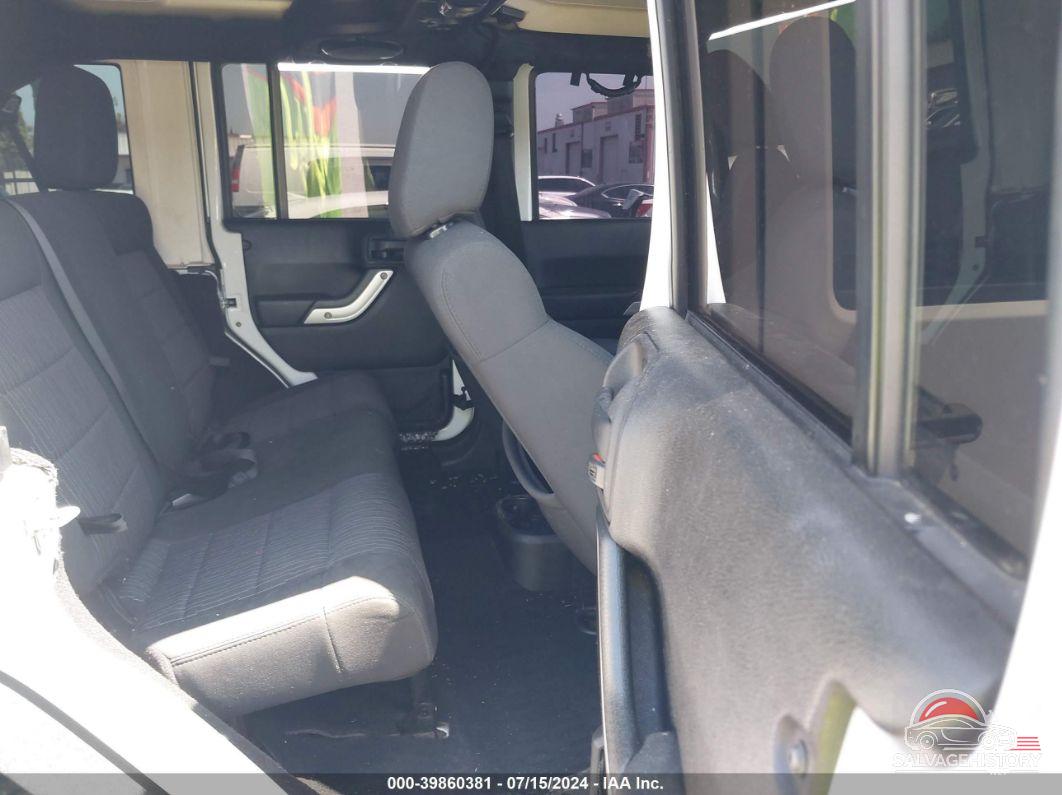 1C4BJWEG7CL135994 2012 JEEP WRANGLER UNLIMITED photo no. 8