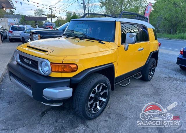 JTEBU11F070077270 2007 TOYOTA FJ CRUISER photo no. 2