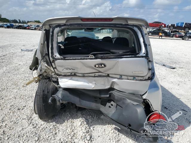 KNDJP3A57E7700527 2014 KIA SOUL photo no. 6