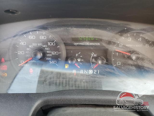 2FAFP71W47X111427 2007 FORD CROWN VIC photo no. 8