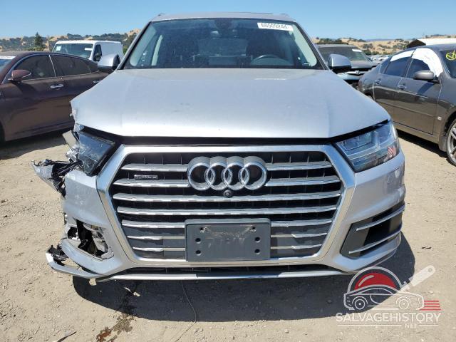 WA1LAAF71HD052160 2017 AUDI Q7 photo no. 5