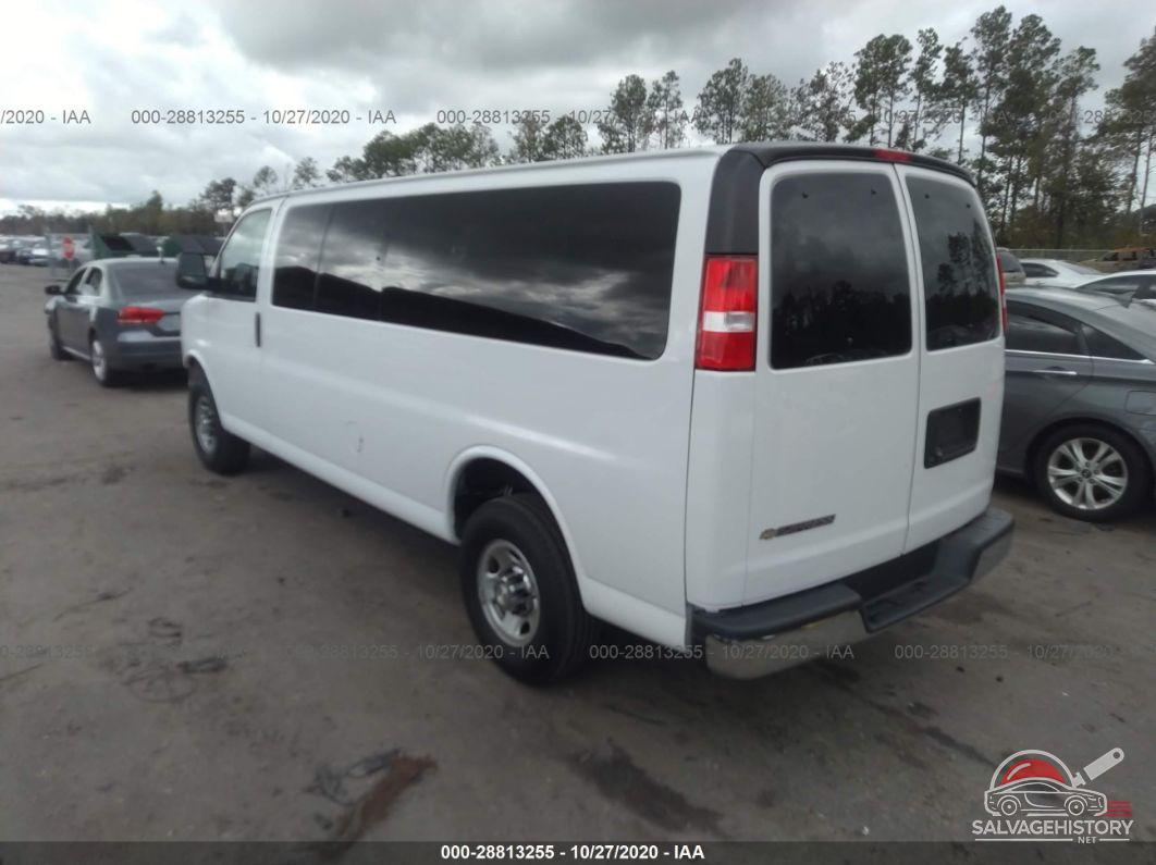 1GAZGPFG5L1228132 2020 CHEVROLET EXPRESS PASSENGER photo no. 3