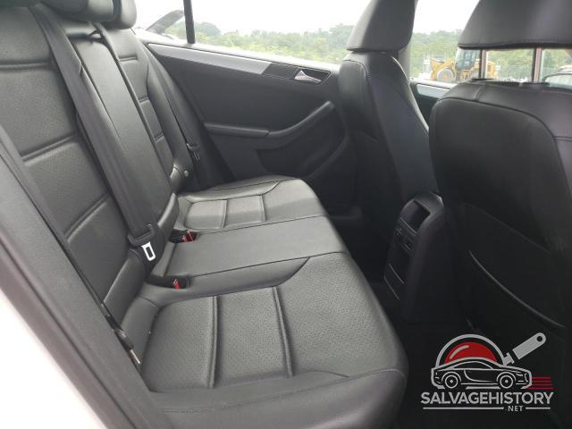 3VWB17AJ4EM368088 2014 VOLKSWAGEN JETTA photo no. 10