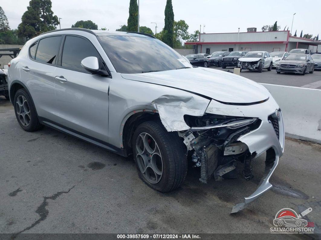 ZASFAKNN0J7B81432 2018 ALFA ROMEO STELVIO photo no. 8