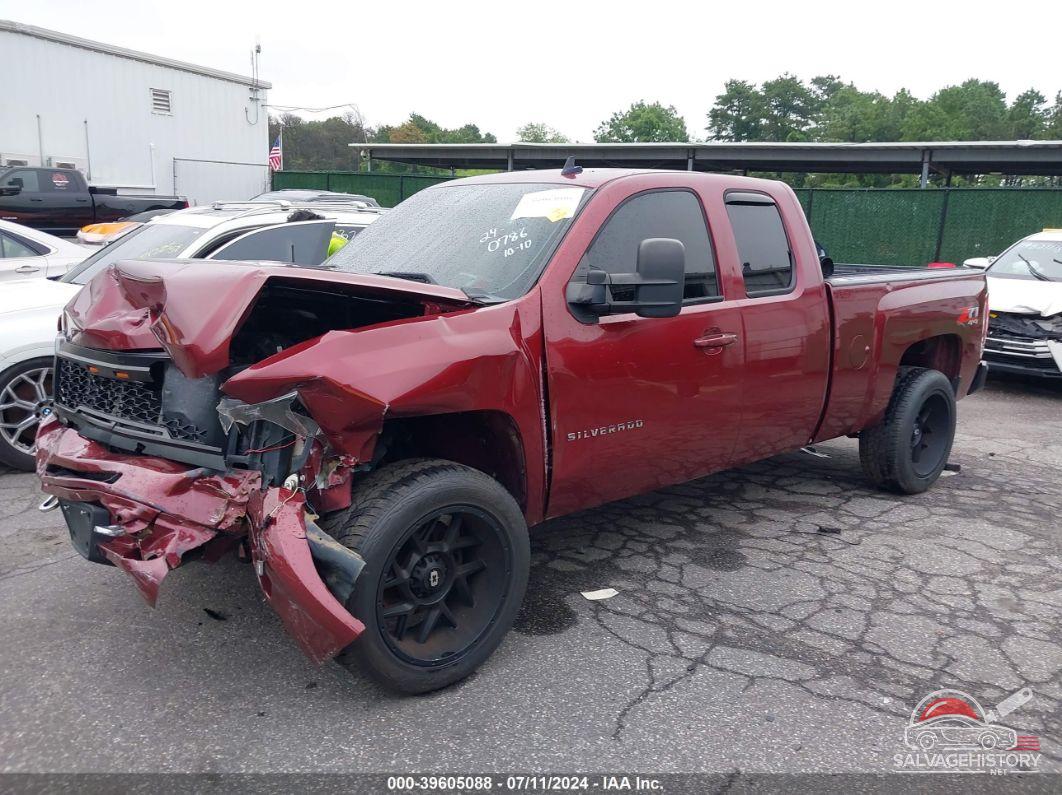 1GCRKSE74DZ102437 2013 CHEVROLET SILVERADO 1500 photo no. 2