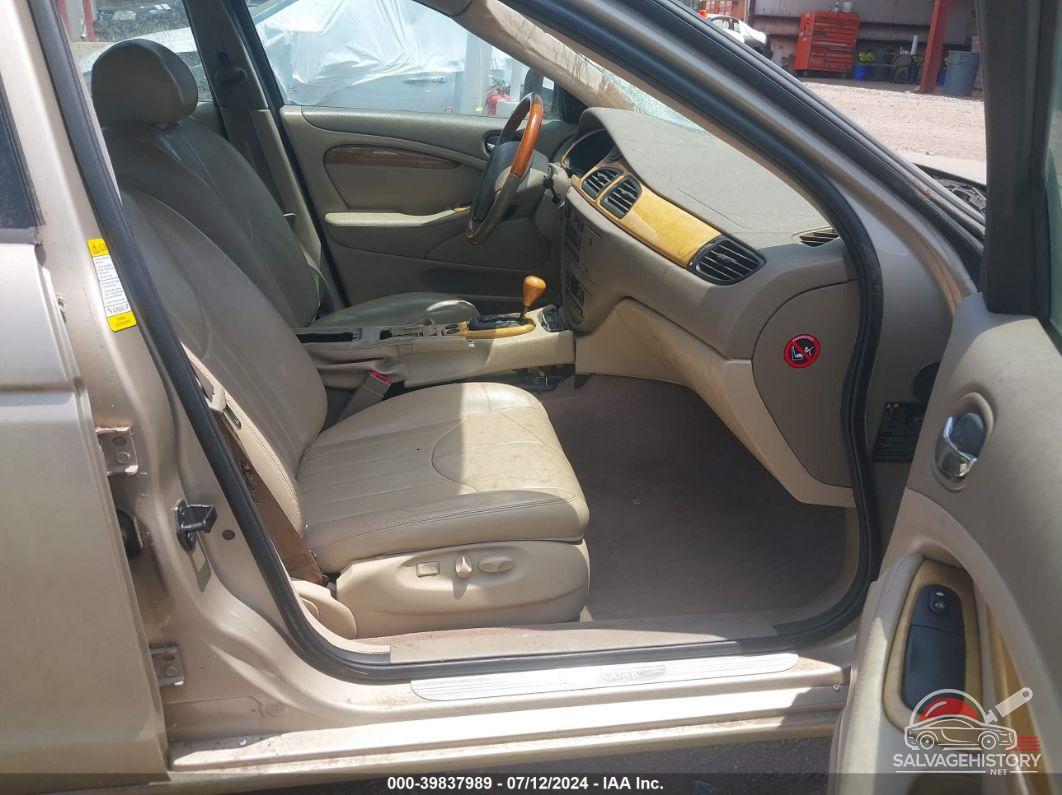 SAJDA01N81FM00557 2001 JAGUAR S-TYPE photo no. 5