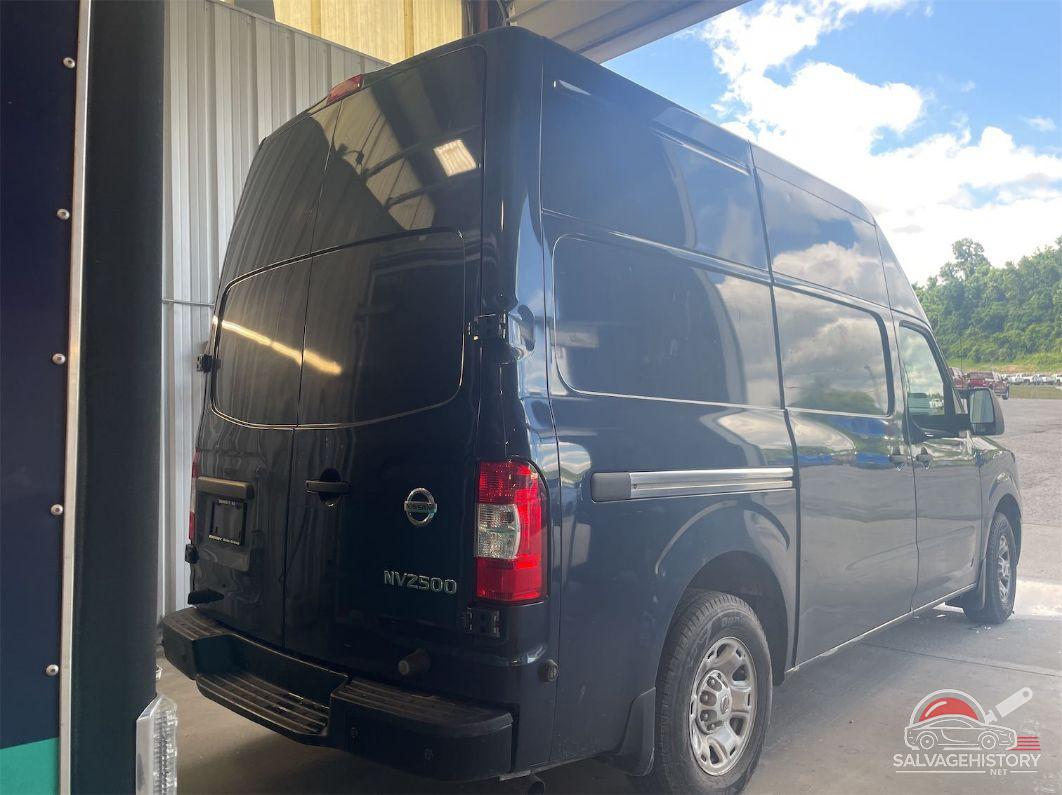 1N6BF0LY6KN802662 2019 NISSAN NV photo no. 8