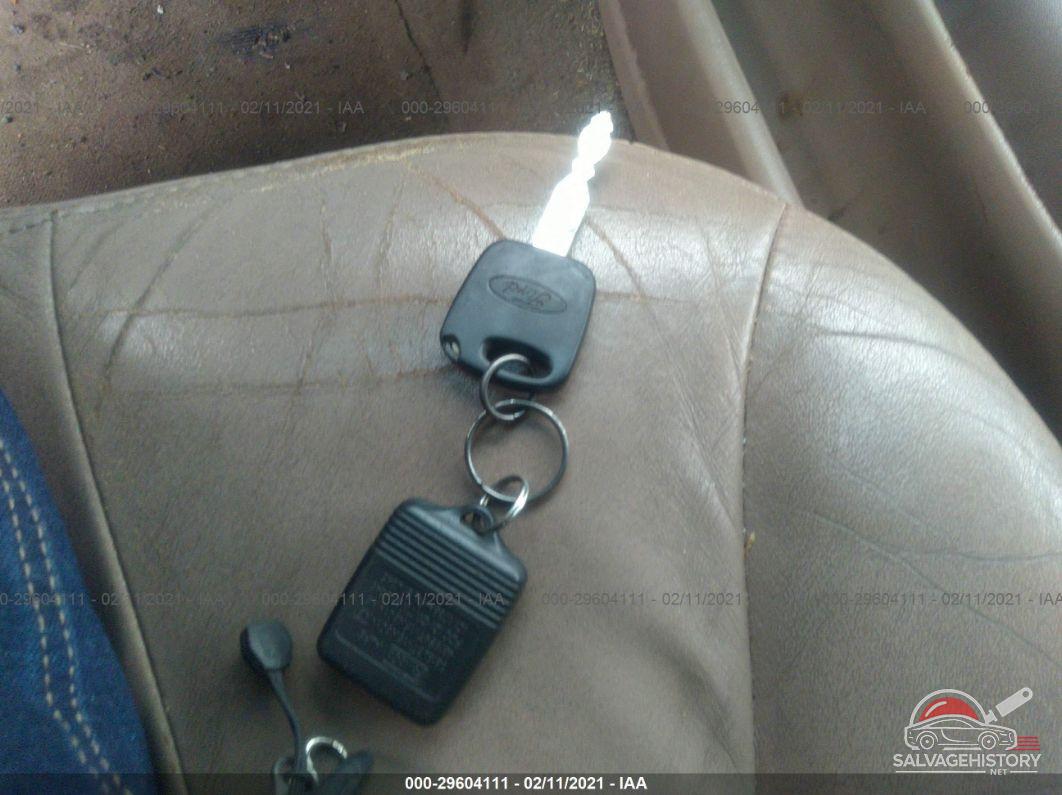1FMPU18L9WLB72036 1998 FORD EXPEDITION photo no. 11