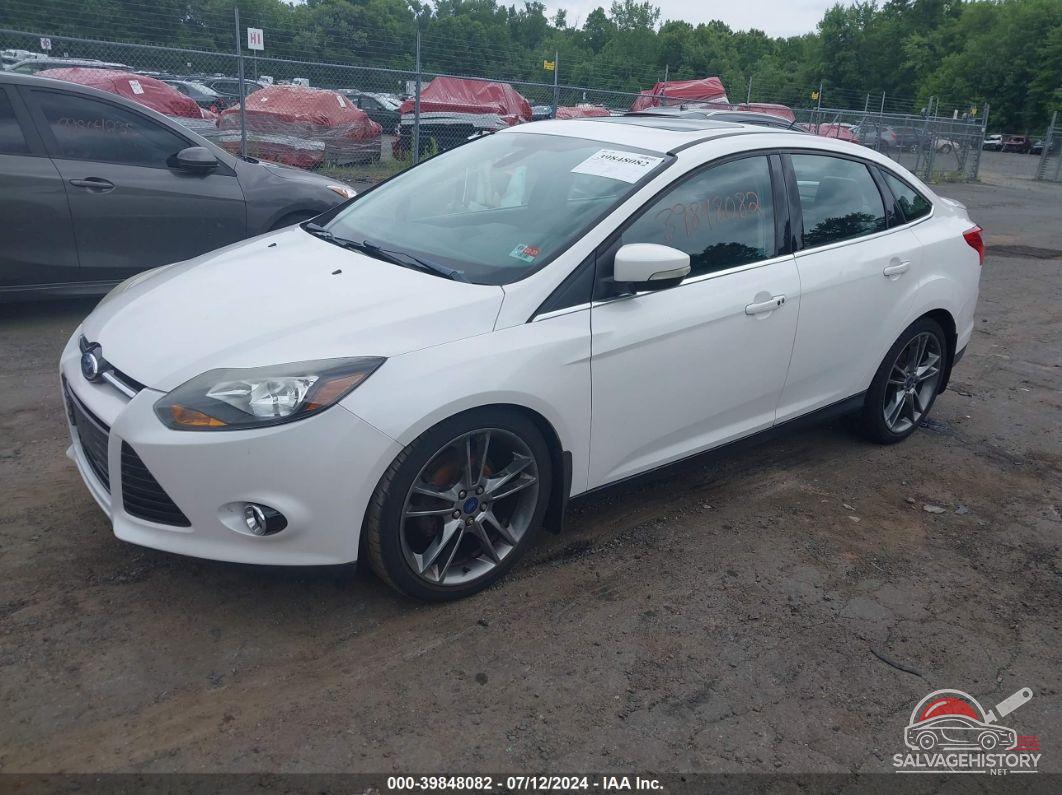 1FAHP3J24CL230200 2012 FORD FOCUS photo no. 2