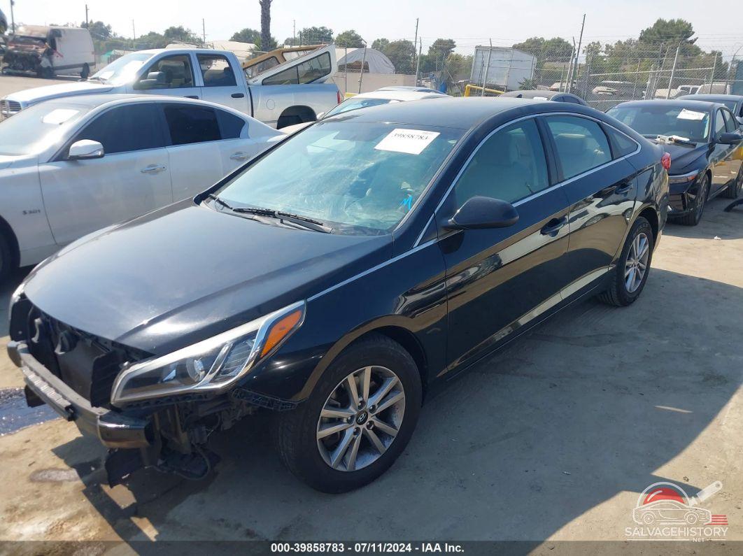 5NPE24AF4HH499068 2017 HYUNDAI SONATA photo no. 2