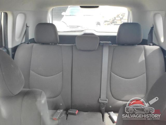KNDJT2A50C7390384 2012 KIA SOUL photo no. 10