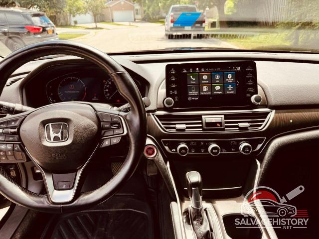 1HGCV1F5XJA810319 2018 HONDA ACCORD photo no. 9