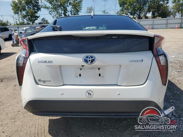 JTDKARFU7J3552521 2018 TOYOTA PRIUS photo no. 6