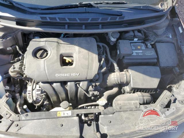 3KPFK4A7XHE035042 2017 KIA FORTE photo no. 11