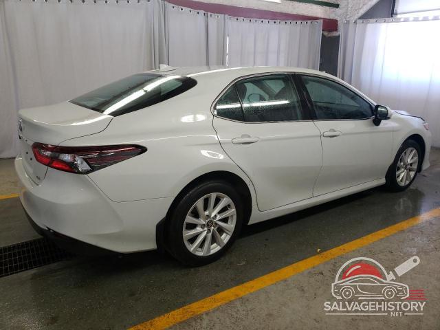4T1R11AK2PU180039 2023 TOYOTA CAMRY photo no. 3