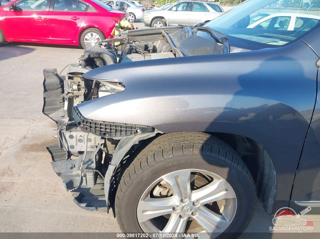5TDDK3EH1DS258008 2013 TOYOTA HIGHLANDER photo no. 6