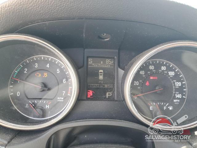 1J4RR4GG2BC504584 2011 JEEP GRAND CHER photo no. 9