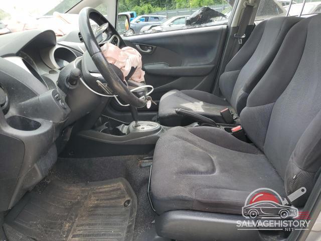 JHMGE8H4XAS015275 2010 HONDA FIT photo no. 7