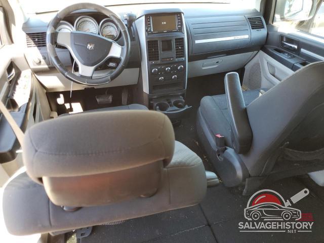 2D4RN4DE6AR331293 2010 DODGE CARAVAN photo no. 8