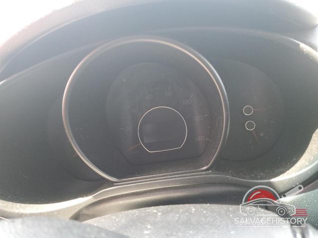 KNDJN2A26F7808631 2015 KIA SOUL photo no. 9
