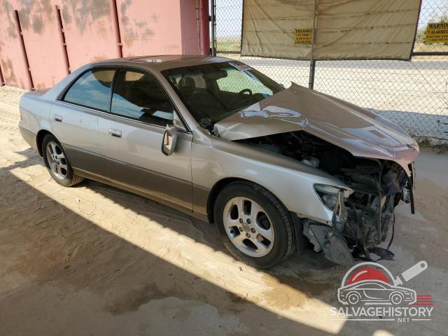 JT8BF28GX10307387 2001 LEXUS ES300 photo no. 4