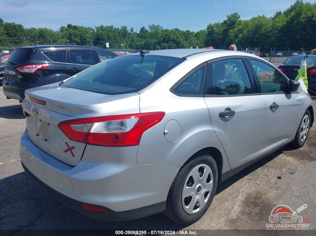 1FADP3E28DL348261 2013 FORD FOCUS photo no. 4