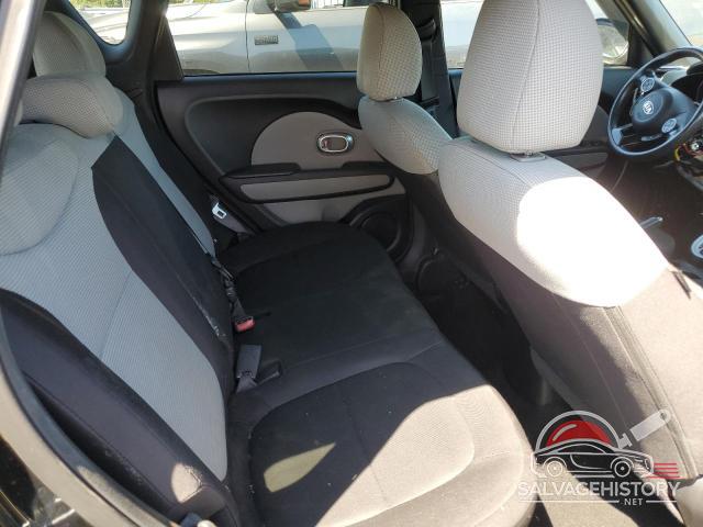 KNDJN2A2XF7223311 2015 KIA SOUL photo no. 11