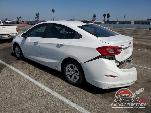 1G1BJ5SM8K7104113 2019 CHEVROLET CRUZE photo no. 2