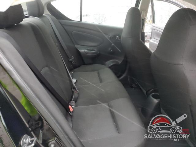 3N1CN7APXHL820073 2017 NISSAN VERSA photo no. 10