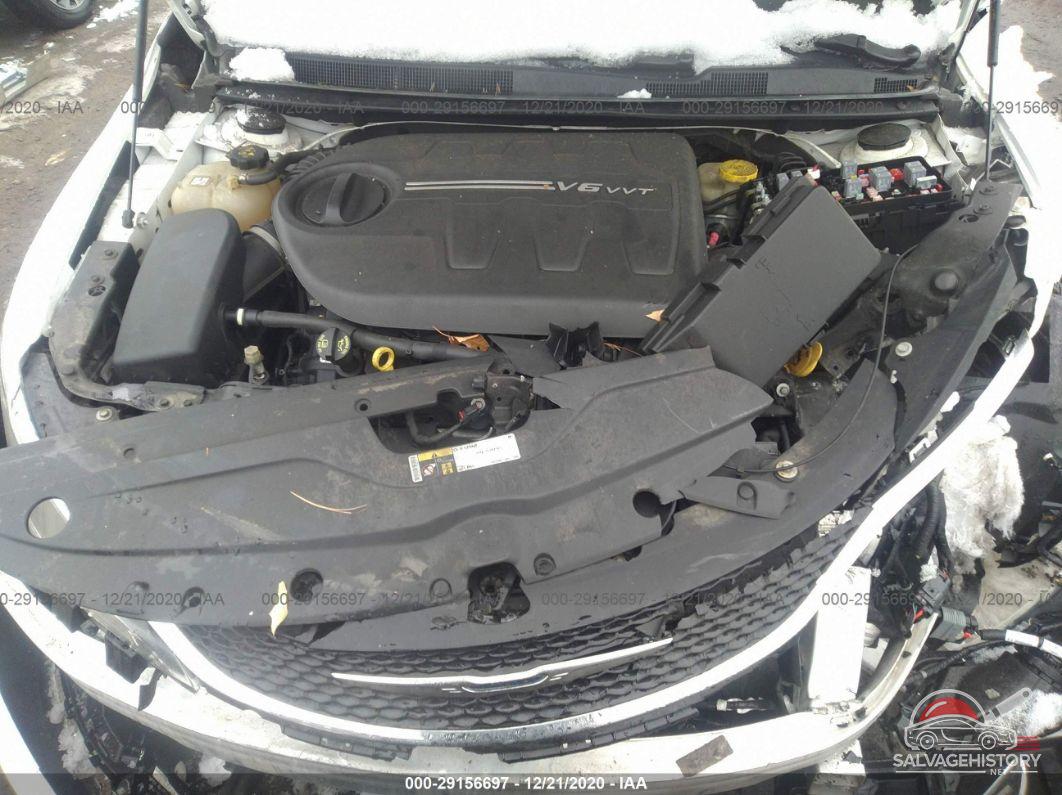 1C3CCCCG7FN662916 2015 CHRYSLER 200 photo no. 10