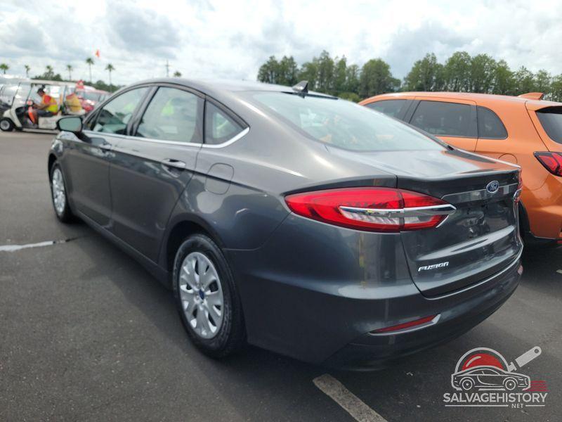 3FA6P0G77LR207567 2020 FORD FUSION photo no. 2