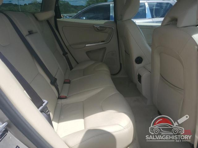 YV4612RK0F2633986 2015 VOLVO XC60 photo no. 11