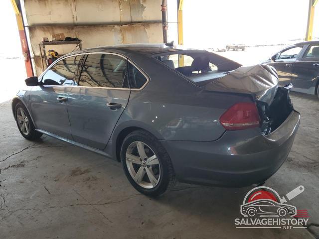 1VWBS7A30EC089415 2014 VOLKSWAGEN PASSAT photo no. 2